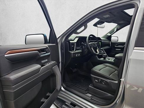 Used 2026 GMC Sierra 1500 Denali w/ Technology Package AWD/4WD image 17