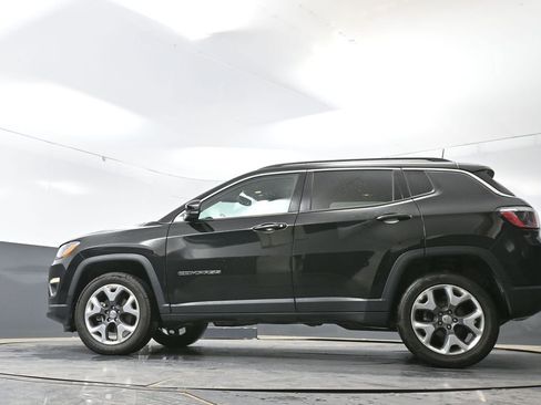 Used 2020 Jeep Compass Limited AWD/4WD image 27