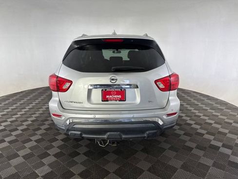 Used 2019 Nissan Pathfinder SL FWD image 6