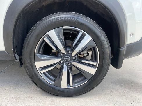 Certified 2023 Nissan Rogue SL w/ SL Premium Package FWD image 19