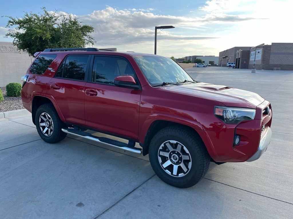 Used 2020 Toyota 4Runner TRD Off-Road AWD/4WD image 3