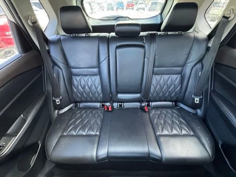 Used 2021 Nissan Rogue Platinum image 13