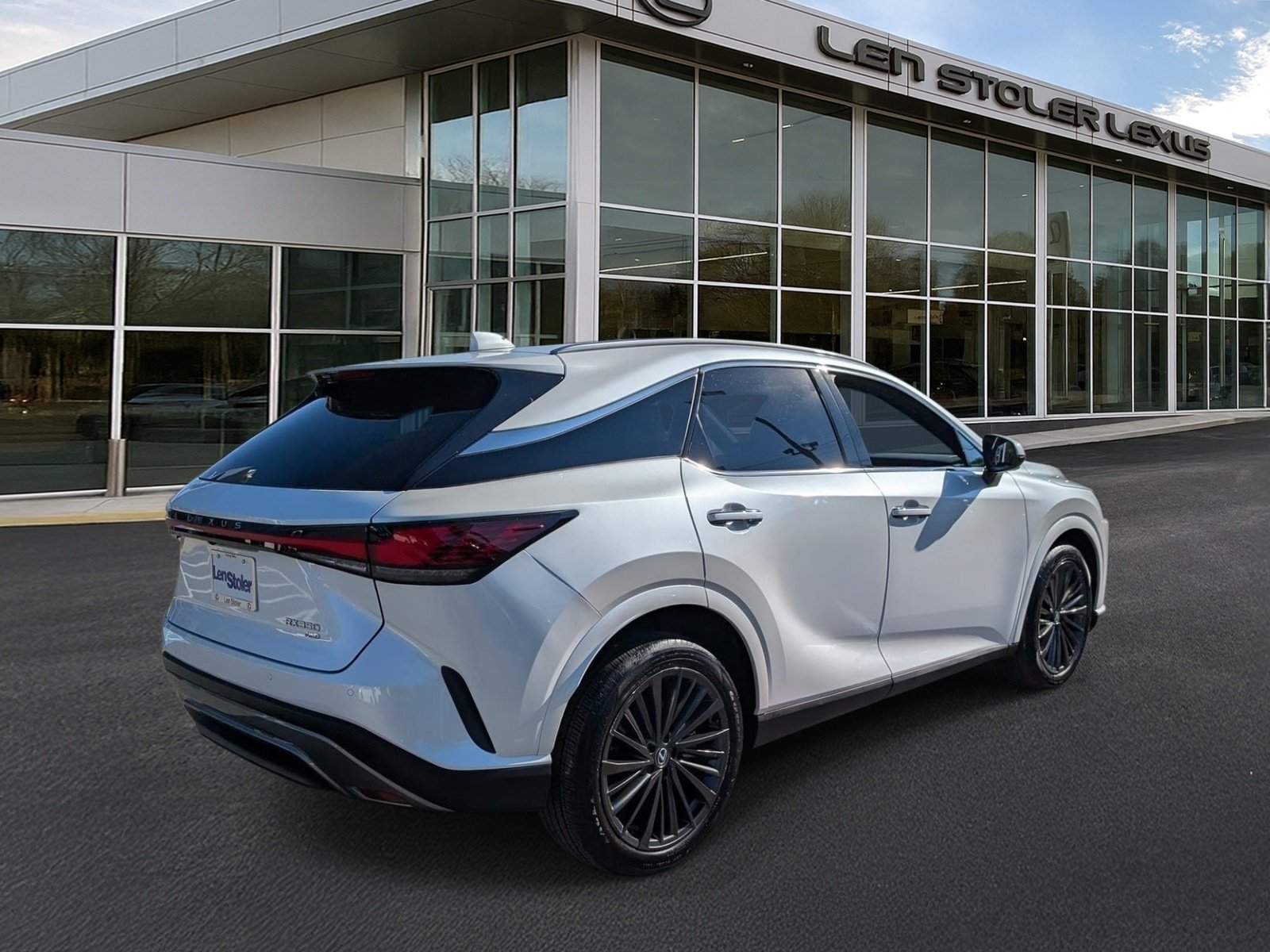 Certified 2025 Lexus RX 350 Premium w/ Convenience Package AWD/4WD image 3