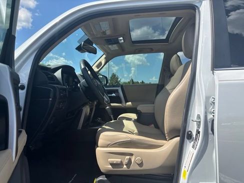 Used 2024 Toyota 4Runner Limited AWD/4WD image 12