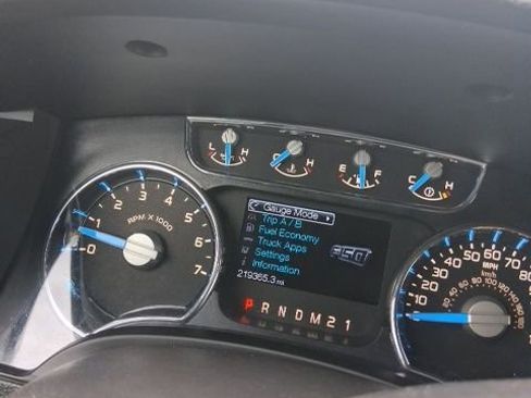Used 2014 Ford F150 Lariat w/ Equipment Group 501A Mid AWD/4WD image 18