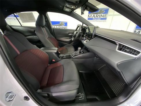 Used 2025 Toyota Corolla SE image 32