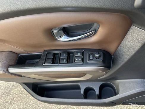 Used 2023 Nissan Titan Platinum Reserve w/ Moonroof Package image 28