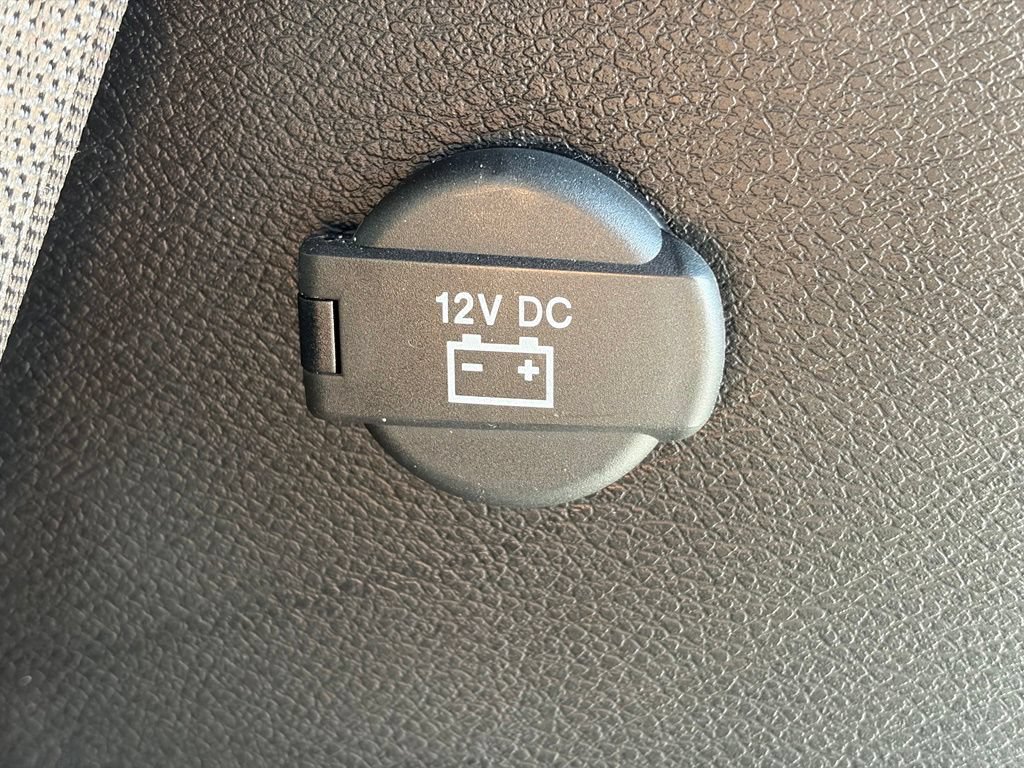 Certified 2025 Chrysler Pacifica Select FWD image 11