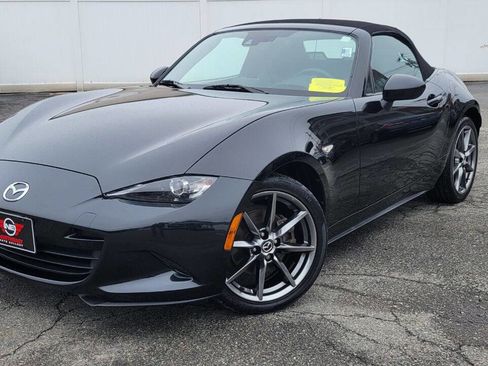 Used 2016 MAZDA MX-5 Miata Grand Touring image 3