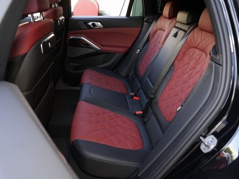 Used 2025 BMW X6 xDrive40i image 22