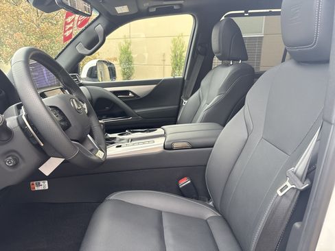 Used 2026 Lexus LX 600 F Sport image 16