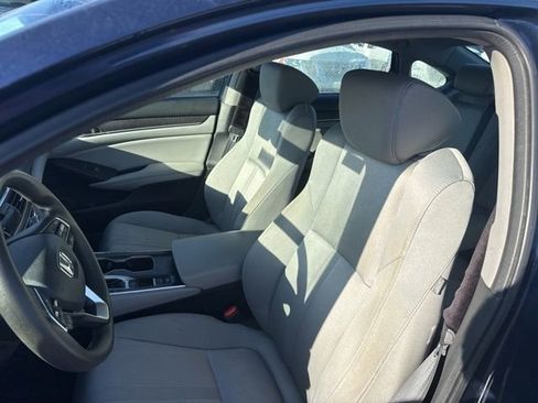 Used 2020 Honda Accord EX image 11