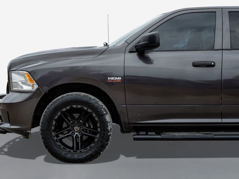 Used 2014 RAM 1500 Express image 10