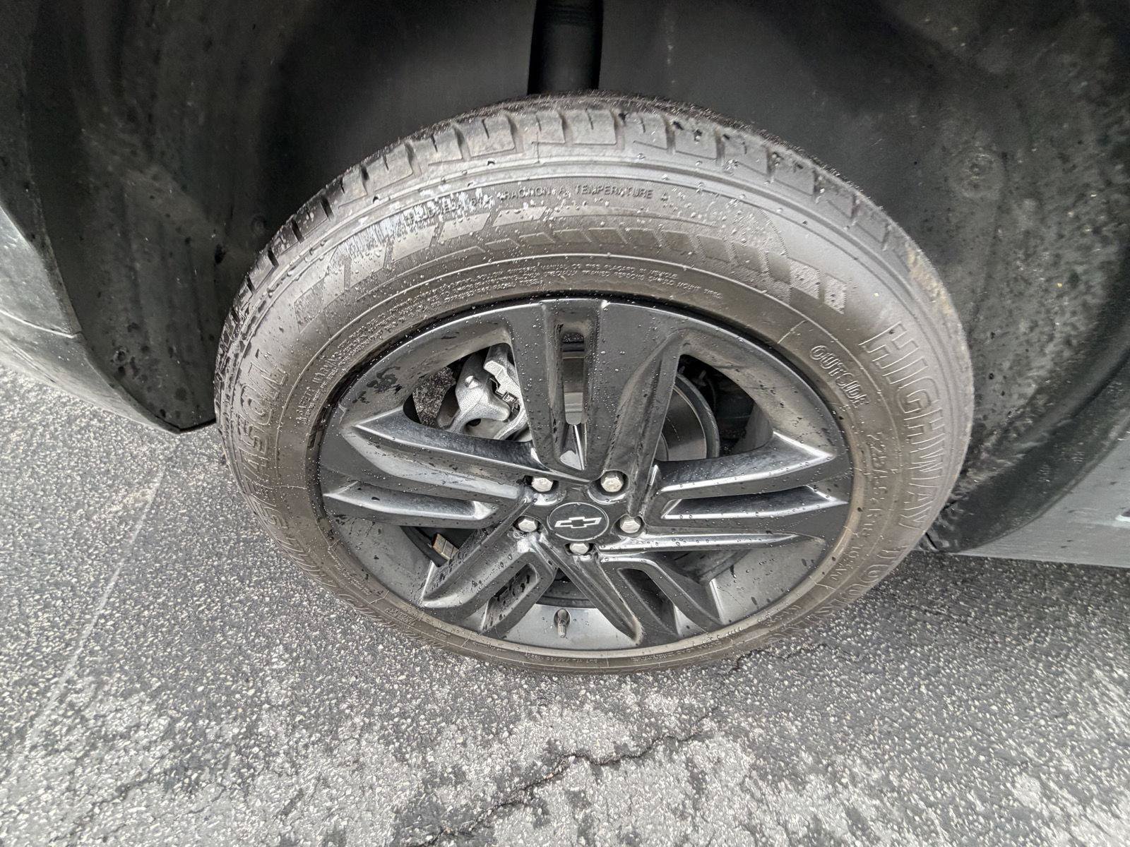 Used 2024 Chevrolet Trax ACTIV w/ Sunroof Package FWD image 12