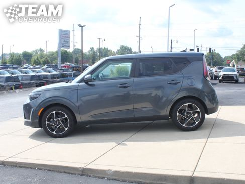 Used 2023 Kia Soul EX FWD image 7