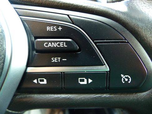 Used 2021 INFINITI QX50 Pure image 30