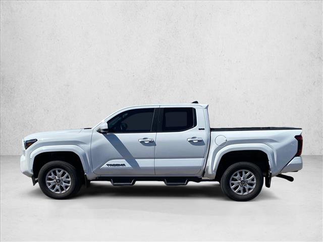 Certified 2024 Toyota Tacoma SR5 AWD/4WD image 8