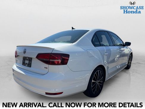 Used 2016 Volkswagen Jetta Sport FWD image 5
