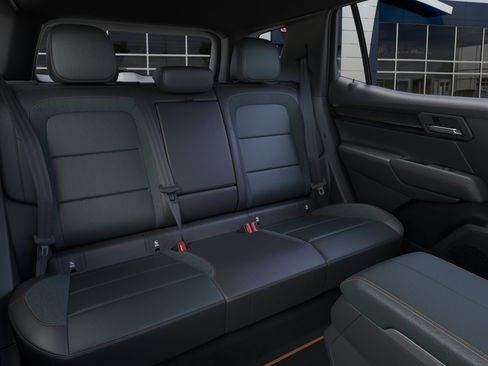 New 2027 GMC Terrain AT4 w/ Technology Package II AWD/4WD image 17