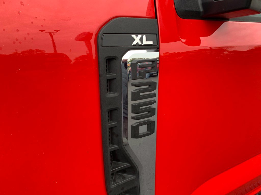 Used 2024 Ford F250 XL w/ Snow Plow Prep Package AWD/4WD image 15
