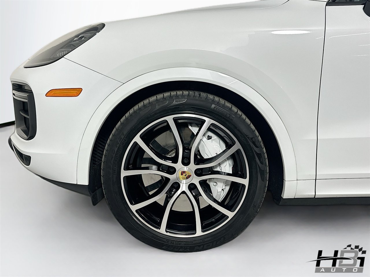 Used 2019 Porsche Cayenne Turbo w/ Premium Plus Package AWD/4WD image 16