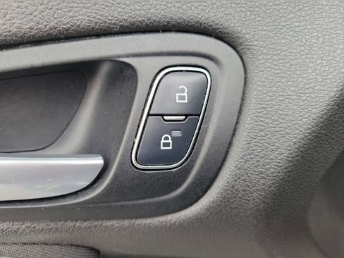 Used 2018 Ford Focus ST image 19