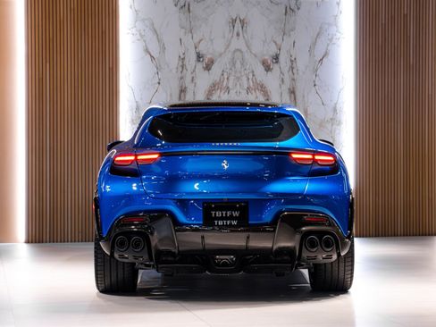 Used 2024 Ferrari Purosangue image 7