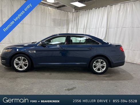 Used 2017 Ford Taurus SEL image 2