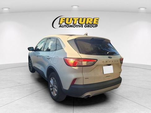Used 2022 Ford Escape SE AWD/4WD image 4