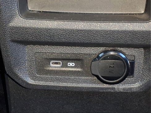 Certified 2023 Volkswagen Tiguan SE R-Line image 13