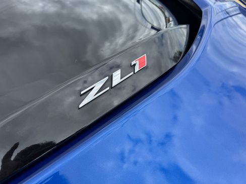 Used 2018 Chevrolet Camaro ZL1 RWD image 5