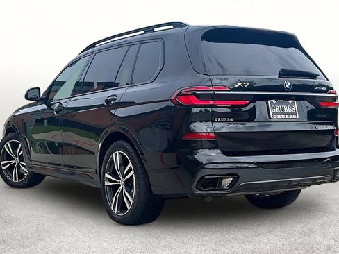 Used 2025 BMW X7 xDrive40i w/ M Sport Package AWD/4WD image 16