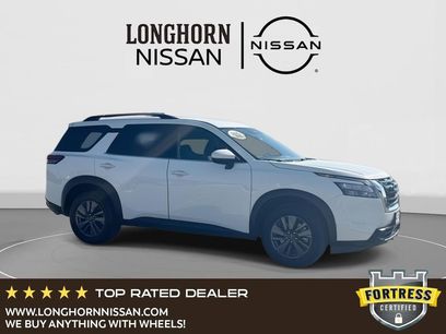 Used 2023 Nissan Pathfinder SV