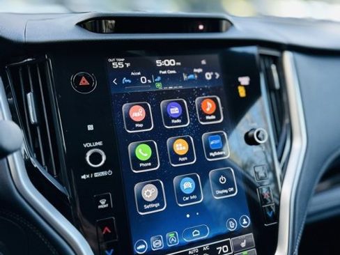 Used 2025 Subaru Outback Limited image 13