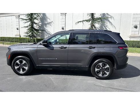 Used 2023 Jeep Grand Cherokee 4WD 4xe image 10