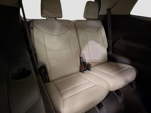 Used 2021 Cadillac XT6 Premium Luxury w/ LPO, Floor Liner Package AWD/4WD image 29