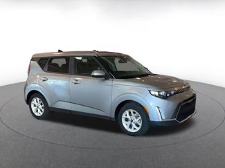 Used 2025 Kia Soul LX w/ LX Technology Package video 2