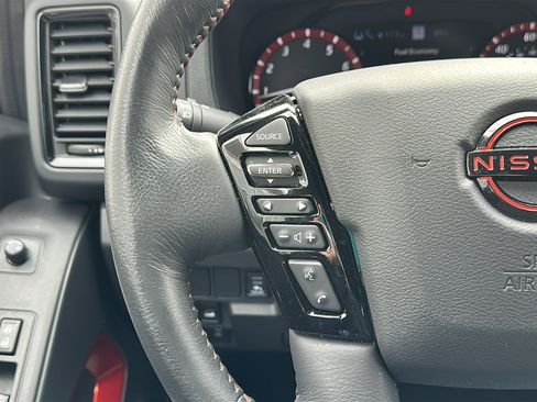 Certified 2023 Nissan Frontier PRO-4X w/ Pro Convenience Package image 16