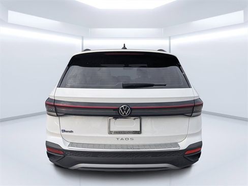 New 2026 Volkswagen Taos S image 4