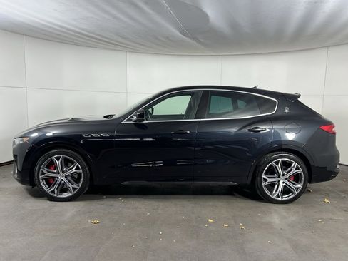 Used 2019 Maserati Levante Trofeo image 2