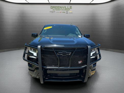 Used 2025 Chevrolet Silverado 1500 RST AWD/4WD image 2