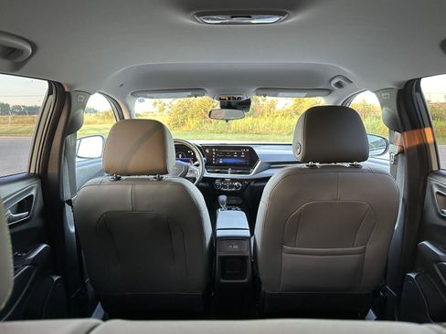 Used 2025 Chevrolet Trax ACTIV w/ Driver Confidence Package FWD image 8