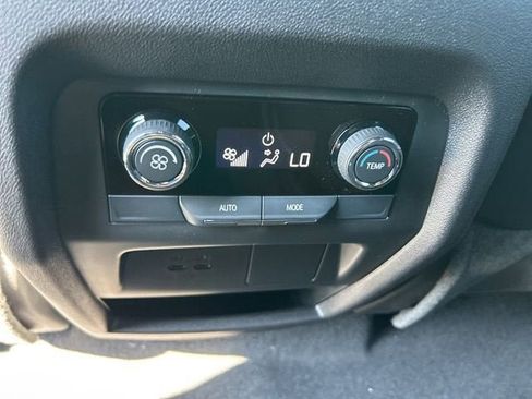 New 2026 Chevrolet Traverse LT w/ Midnight/Sport Edition image 29