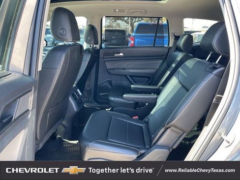 Used 2022 Volkswagen Atlas SE image 13