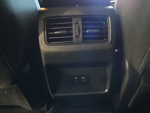 Used 2022 Nissan Rogue SV AWD/4WD image 27