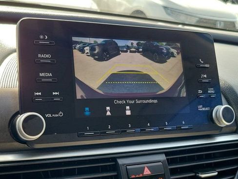 Used 2020 Honda Accord LX image 28