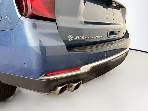 Used 2025 GMC Yukon Denali w/ Denali Reserve Package image 38