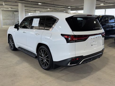 Used 2024 Lexus LX 600 F Sport image 6