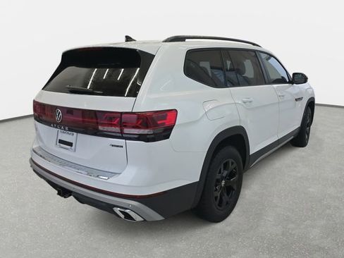 New 2026 Volkswagen Atlas Peak Edition AWD/4WD image 4