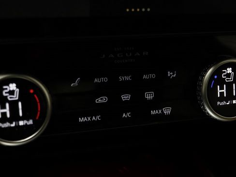 Used 2023 Jaguar F-PACE S image 11